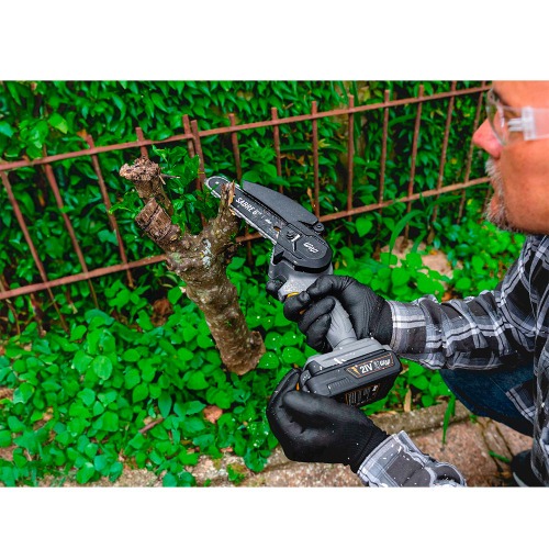 Motosserra a bateria 21V sabre de 6 Motosserra a bateria 21V sabre de 6