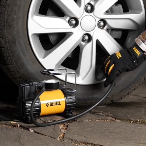 Compressor de ar automotivo portátil 12V 37L/min com bolsa - 5805555 Compressor de ar automotivo portátil 12V 37L/min com bolsa - 5805555