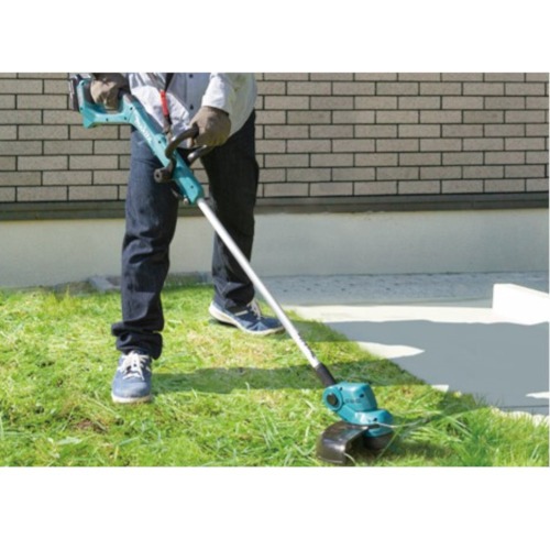 Aparador de grama a bateria 18V com tubo Telescópico Sem bateria - DUR193Z Aparador de grama a bateria 18V com tubo Telescópico Sem bateria - DUR193Z