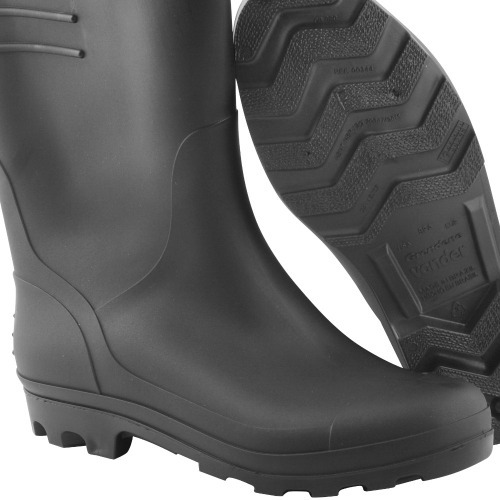 Bota de PVC preta cano mdio com forro
