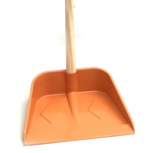 P para lixo com cabo de madeira -  0.5009 