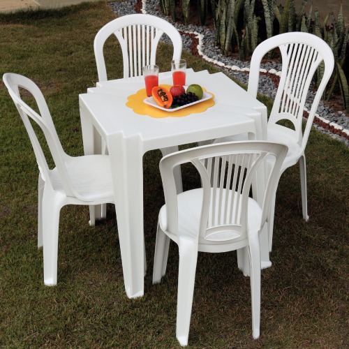 Mesa em polipropileno branco - Tambaú Mesa em polipropileno branco - Tambaú