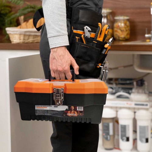 Caixa pl�stica para ferramentas 16