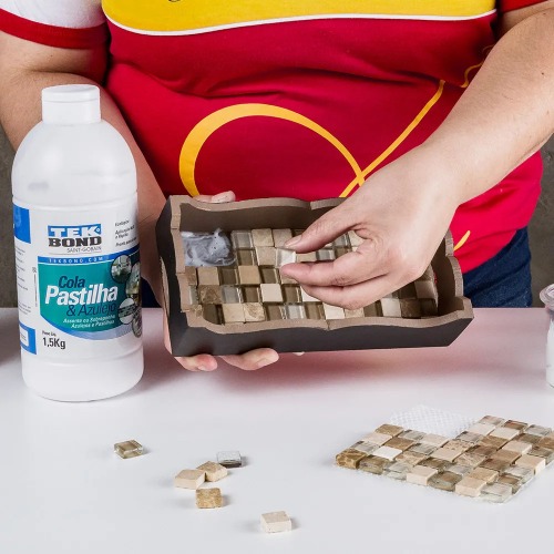 Cola para pastilha e azulejo 750 gramas