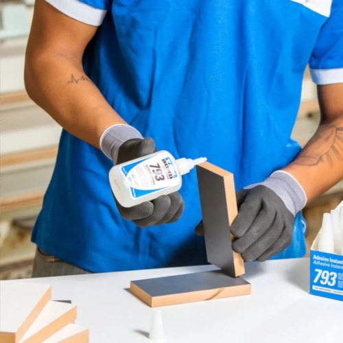 Adesivo instantâneo industrial 20 g - 793 Adesivo instantâneo industrial 20 g - 793