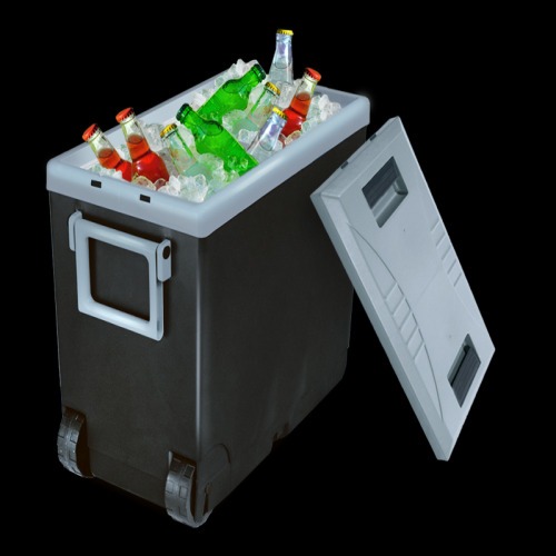 Caixa térmica 32 litros com rodas - 25873 Caixa térmica 32 litros com rodas - 25873