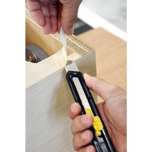 Estilete largo 18 mm com trava autom�tica