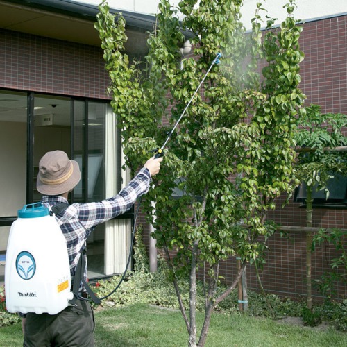 Pulverizador costal a bateria 18 volts 15 litros Sem Bateria - DVF154Z         Pulverizador costal a bateria 18 volts 15 litros Sem Bateria - DVF154Z