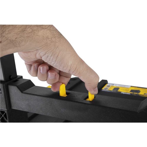 Caixa plástica para ferramentas com rodas 545 x 440 x 720 mm - CRV 900 Caixa plástica para ferramentas com rodas 545 x 440 x 720 mm - CRV 900