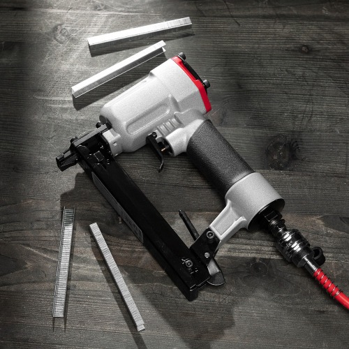 Grampeador pneumático capacidade de 10 a 22 mm Grampeador pneumático capacidade de 10 a 22 mm