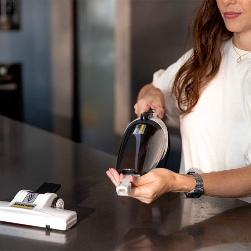 Aspirador de pó 2 em 1 portátil e vertical 1000W filtro hepa - VCL 1  110V Aspirador de pó 2 em 1 portátil e vertical 1000W filtro hepa - VCL 1  110V