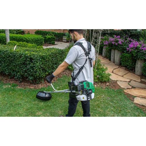 Roçadeira lateral a gasolina 2,0 hp 51,6 cc 2 tempos - K-520 Roçadeira lateral a gasolina 2,0 hp 51,6 cc 2 tempos - K-520