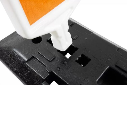 Barreira pl�stica vertical para sinaliza��o 1,30 m base de borracha - LAMELA