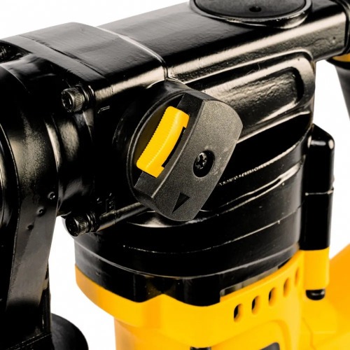 Martelete Perfurador e Rompedor 1100W 4 Joules SDS Plus com acessórios - RHV-1100-26 110V Martelete Perfurador e Rompedor 1100W 4 Joules SDS Plus com acessórios - RHV-1100-26 110V