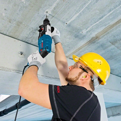 Martelete Perfurador e Rompedor 850W 3,2 joules SDS Plus com maleta - GBH2-28D 110V Martelete Perfurador e Rompedor 850W 3,2 joules SDS Plus com maleta - GBH2-28D 110V