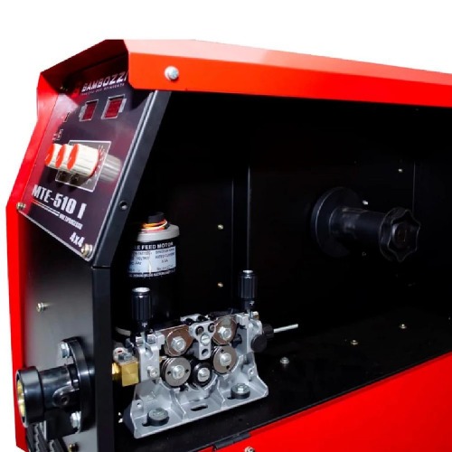 Inversora de solda multiprocesso 500A para Mig e eletrodo Trifásica 220/380/440V - MTE 510I Inversora de solda multiprocesso 500A para Mig e eletrodo Trifásica 220/380/440V - MTE 510I
