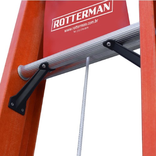 Escada de fibra de vidro extensível 4,50 x 7,80 m 28 degraus - EFR9932 Escada de fibra de vidro extensível 4,50 x 7,80 m 28 degraus - EFR9932