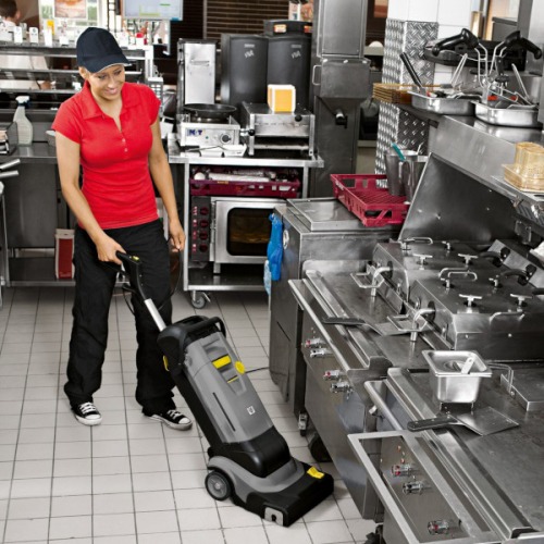 Lavadora secadora de pisos eltrica 820 watts - BR 30/4 C  220V