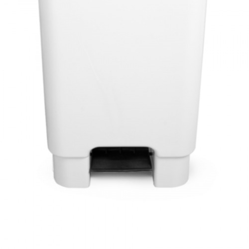 Lixeira plstica 50 litros com pedal - 013241