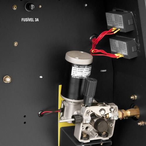 Máquina de solda MIG/MAG 300 Amperes trifásica - MM305  220V Máquina de solda MIG/MAG 300 Amperes trifásica - MM305  220V