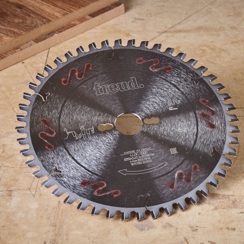 Disco de serra para madeira 250 mm x 30 mm 48 dentes - LU3C 0200 Disco de serra para madeira 250 mm x 30 mm 48 dentes - LU3C 0200