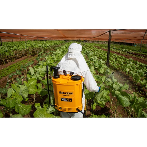 Pulverizador costal a Bateria 12V Manual e Mixer 20 litros com 5 bicos - SS-20B Mixer