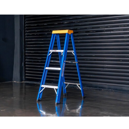 Escada tesoura simples em fibra de vidro 3 degraus + patamar 1,20 m- Premium Escada tesoura simples em fibra de vidro 3 degraus + patamar 1,20 m- Premium