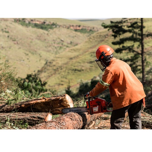 Motosserra a gasolina 61,5 cc com sabre de 18 Motosserra a gasolina 61,5 cc com sabre de 18