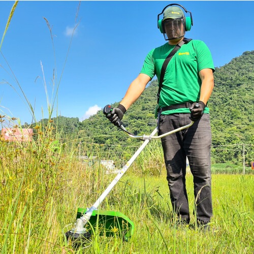 Roçadeira a gasolina lateral 1,7 hp 43 cc 2 Tempos - RTX-43 Roçadeira a gasolina lateral 1,7 hp 43 cc 2 Tempos - RTX-43