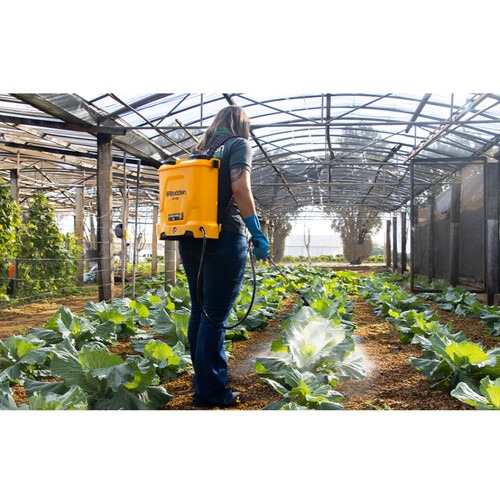 Pulverizador costal agr�cola a bateria 12 litros com 5 bicos - SS-12B  110V/220V