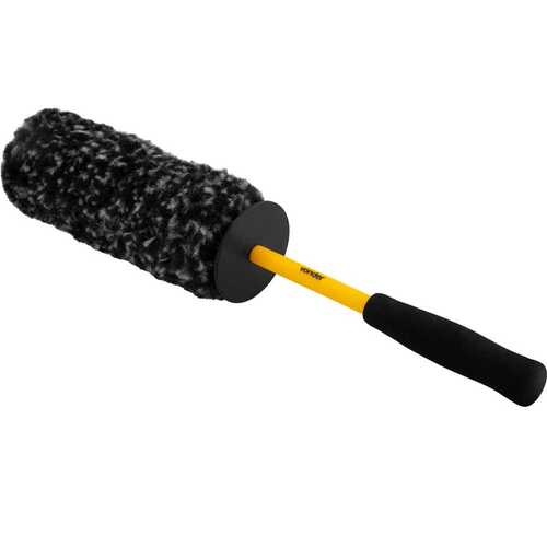 Escova para limpeza de rodas cabo pl�stico 43 cm