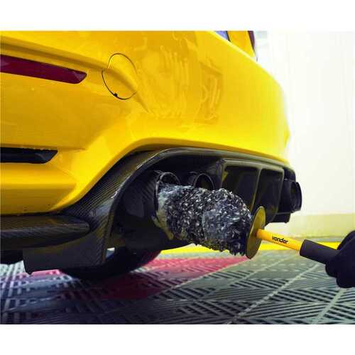 Escova para limpeza de rodas cabo pl�stico 43 cm