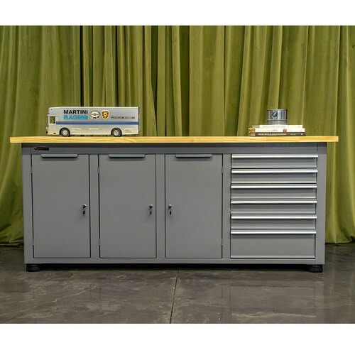 Bancada fechada com 6 gavetas e 3 portas - RLL-214