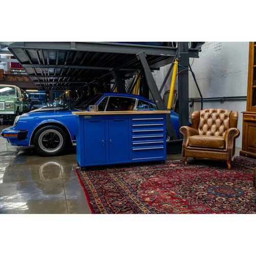 Bancada fechada com 6 gavetas e 2 portas RLL-204