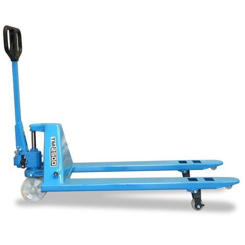 Transpalete hidráulico 2.500 kg 525mm com rodas simples de nylon - TM2500 RSN Transpalete hidráulico 2.500 kg 525mm com rodas simples de nylon - TM2500 RSN