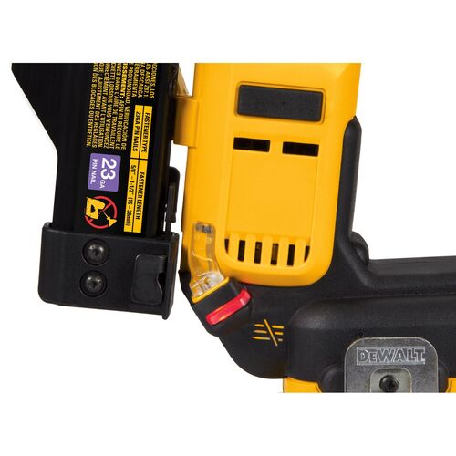 Pinador 23GA a bateria 20V Brushless Sem Bateria - DCN623B Pinador 23GA a bateria 20V Brushless Sem Bateria - DCN623B