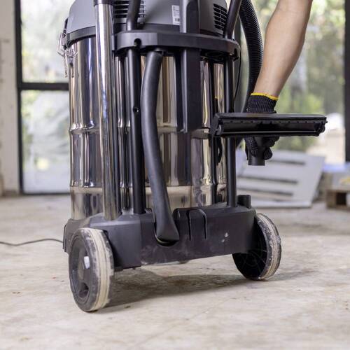 Aspirador de pó e líquido 2200W 70 litros inox - NT 70/2 ME Aspirador de pó e líquido 2200W 70 litros inox - NT 70/2 ME