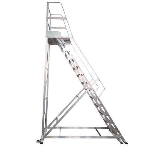 Escada plataforma de alum�nio 3.75 m com 14 degraus + patamar -