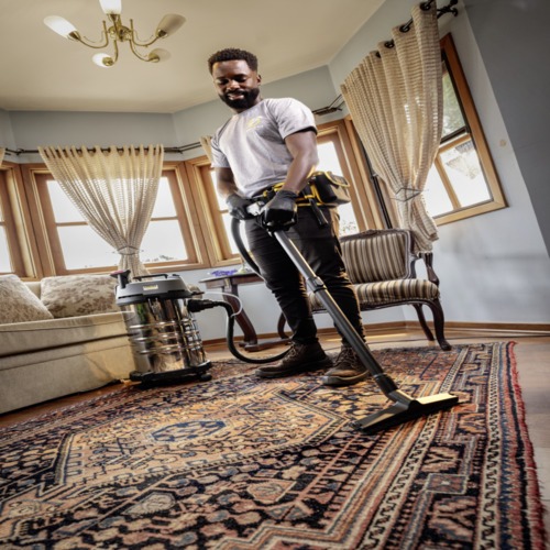 Extratora de carpetes e aspirador 30 Litros 1700 watts - Puzzi 4/30 110V Extratora de carpetes e aspirador 30 Litros 1700 watts - Puzzi 4/30 110V