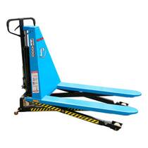 Transpalete pantogr�fico eleva��o manual 1.000 Kg 680 mm com rodas de nylon - PP 1000