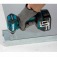 257944_parafusadeira_de_impacto_1_4_a_bateria_18v_brushless_com_2_baterias_e_maleta_dtd154rfe