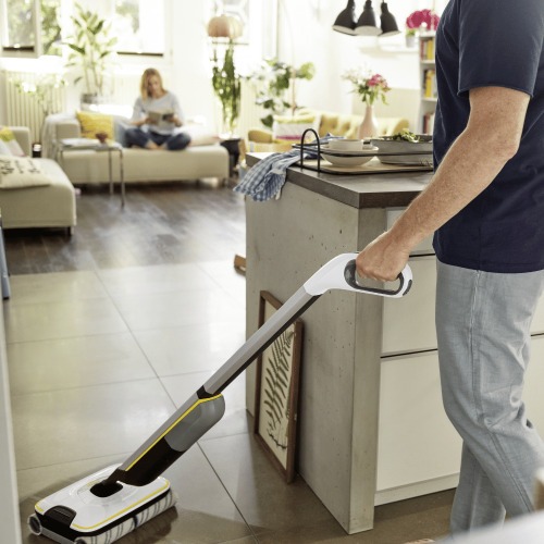 Limpadora Piso Mop Elétrico a Bateria 4 em 1 Bivolt Karcher
