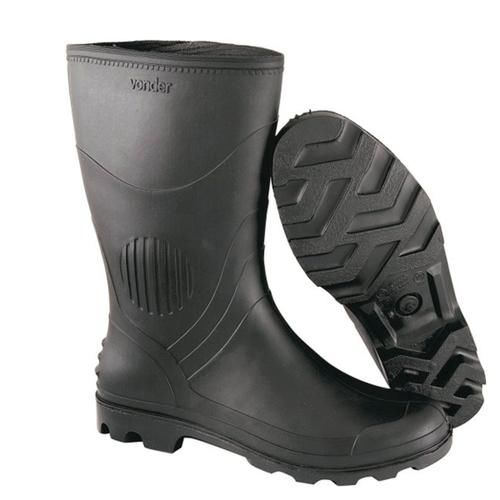 Bota em PVC cano médio sem forro N° 43/44 Bota em PVC cano médio sem forro N° 43/44