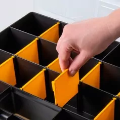 Organizador plástico com 18 compartimentos